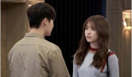 两个世界韩剧在线观看,揭秘两个世界韩剧在线观看的奇幻之旅