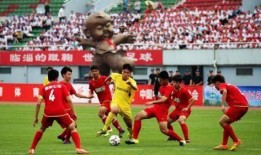 足球爆料假球犯规吗视频,假球犯规视频引发的争议与反思