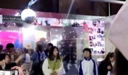 爆胎锅盖爆料视频教程,轻松掌握安全驾驶技巧